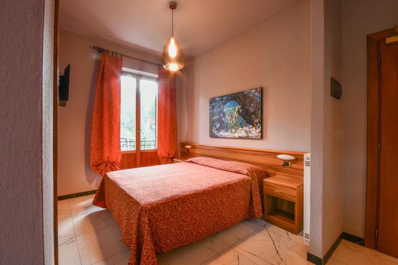Hotel Residence Paradiso 모네글리아 객실 사진