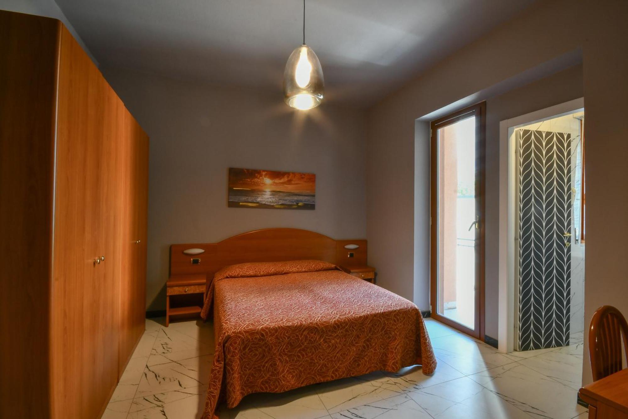 Hotel Residence Paradiso 모네글리아 객실 사진