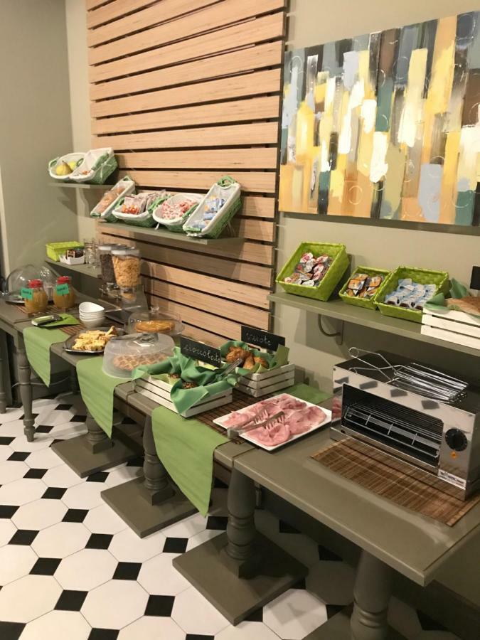 Hotel Residence Paradiso 모네글리아 외부 사진