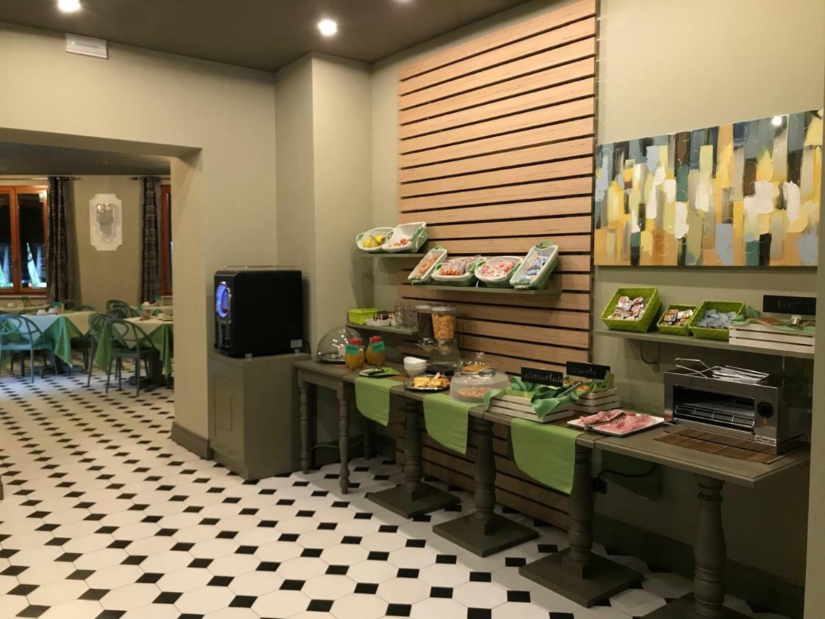 Hotel Residence Paradiso 모네글리아 외부 사진